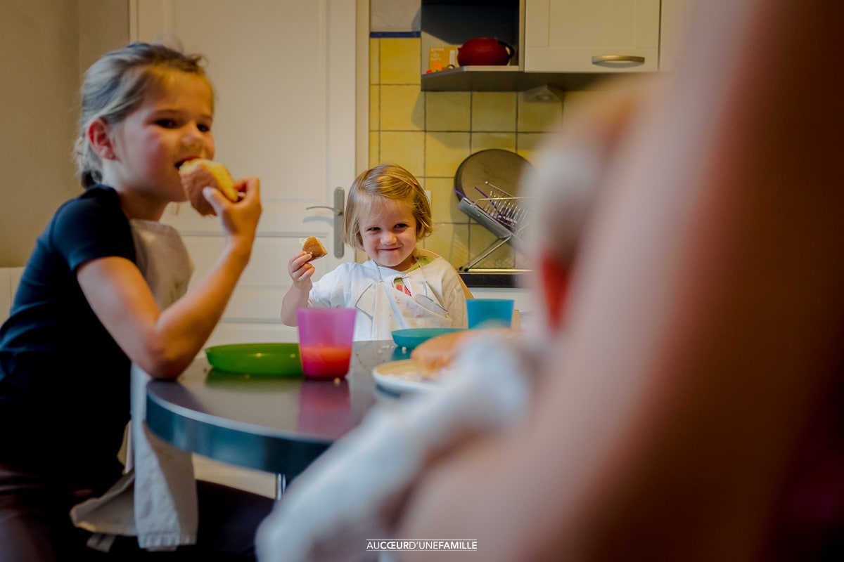 photo rentrée scolaire en famille