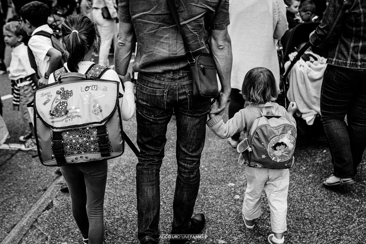 photo rentrée scolaire en famille