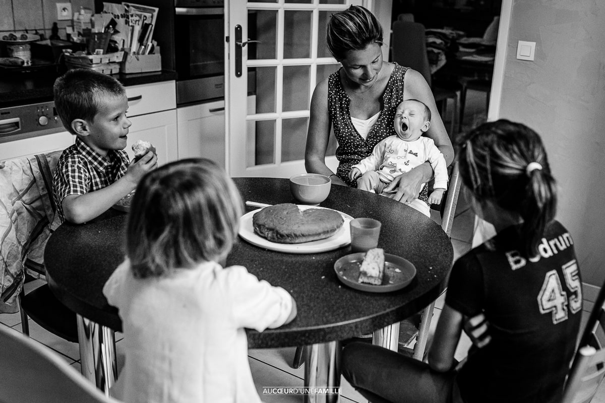 photo rentrée scolaire en famille